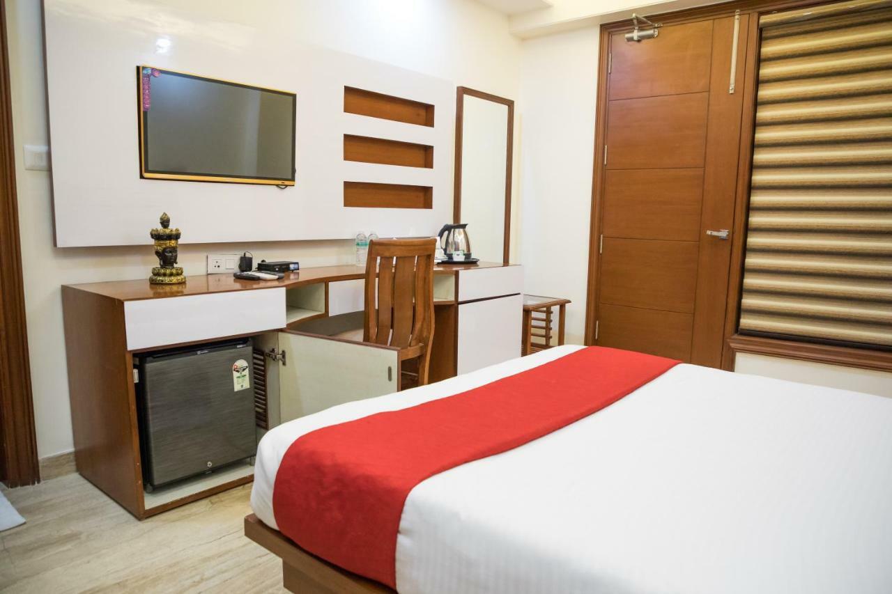 Sm Palace Nowe Delhi Zewnętrze zdjęcie